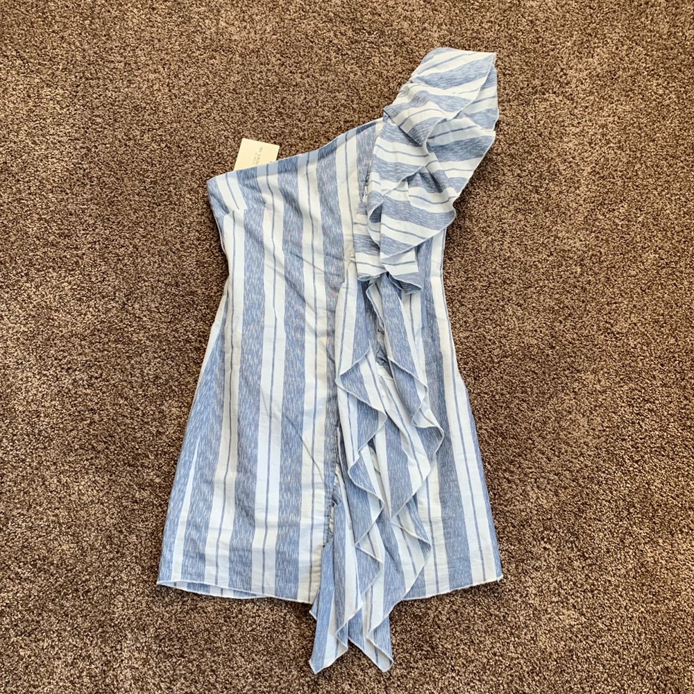 NWT Free Generation Ruffle Dress